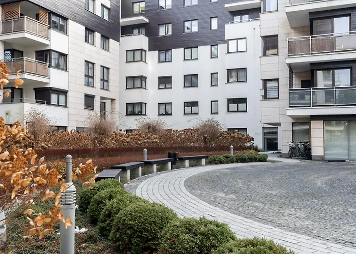 Lea Cosy By Bookinghost